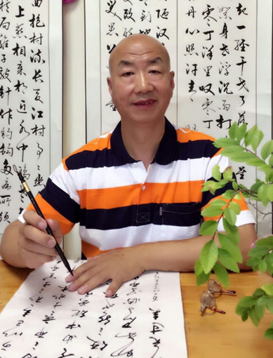 韩立照片.jpg