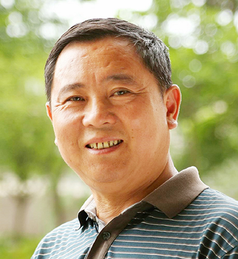 黄平学照片.jpg