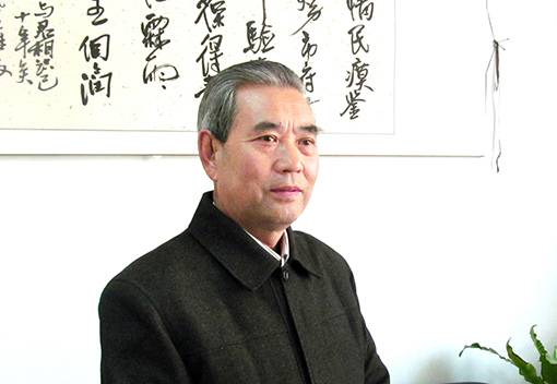陈洵.jpg