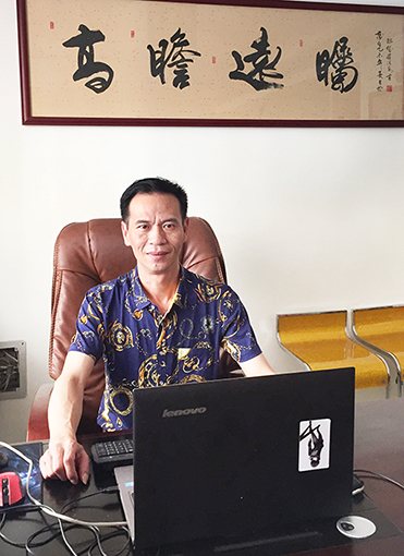 罗清泉照片.jpg