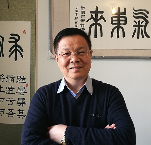 齐宝田照片.jpg