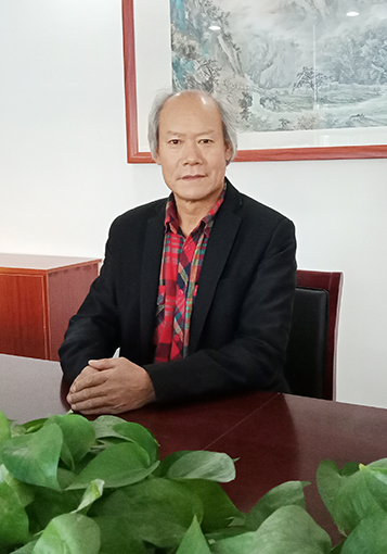樊世铉个人照片.jpg