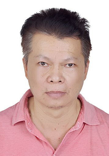 钟志雄照片.jpg