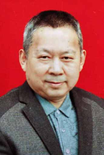 邱先明照片.jpg