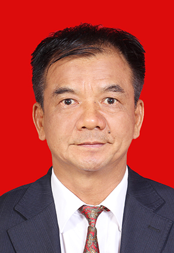 薛济权照片.jpg