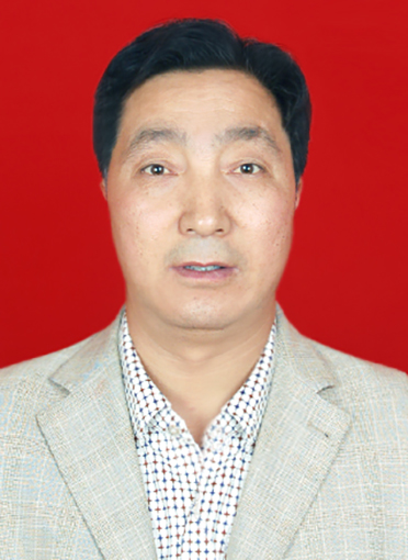 万松峰个人照.jpg