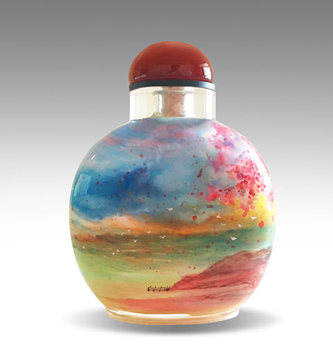 万欢内画鼻烟壶作品《春》背面 规格：9.4cmx7.5cmx3cm 创作年代：2018年.jpg