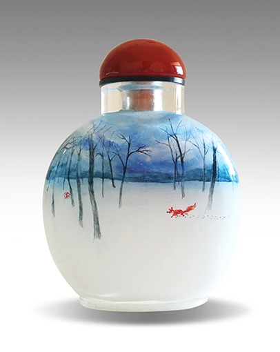 万欢内画鼻烟壶作品《冬》背面 规格：9.4cmx7.5cmx3cm 创作年代：2018年.jpg