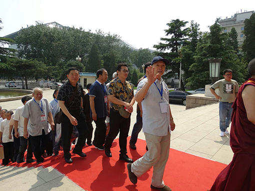 应邀参加民族文化宫召开的“辉煌历程·民族脊梁”——庆祝新中国成立70周年民族书画家作品展.jpg
