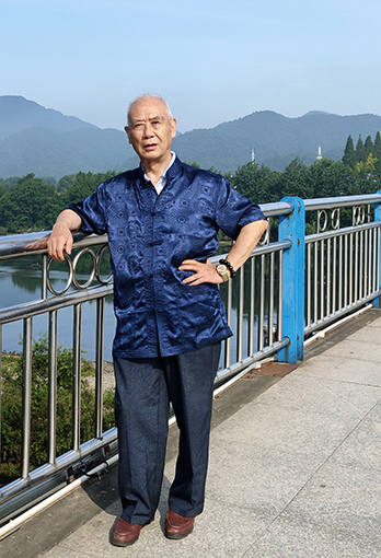 汪振福照片.jpg