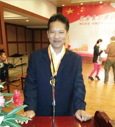 张昌平个人照片.jpg