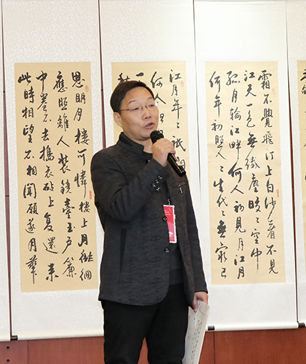 史介鸿个人照片.jpg