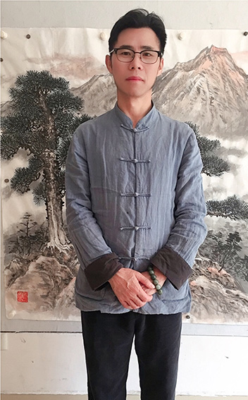 饶炎明个人照片.jpg