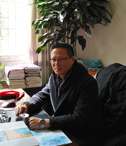 张乔军照片.jpg