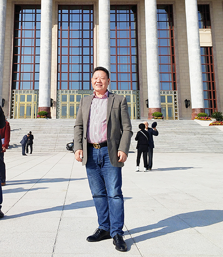 陈建新个人照片.jpg