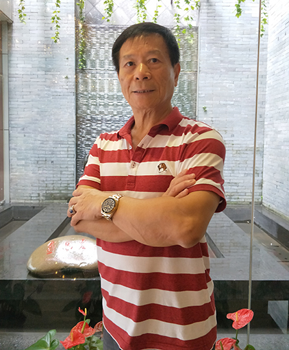李华忠照片.jpg