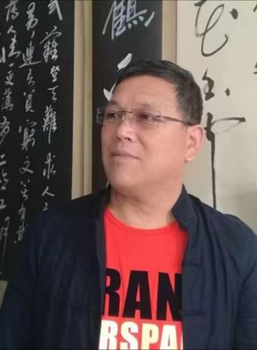 王瑞个人照片.jpg