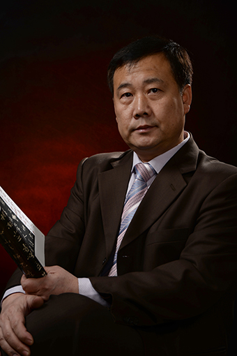 万宝江个人照片.jpg