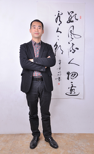 薛忠红个人照.jpg