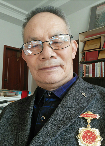 张通云照片.jpg