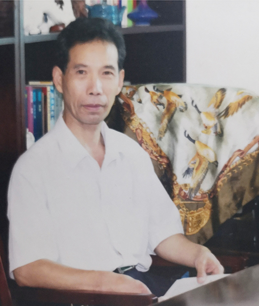 陈仁忠照片.jpg