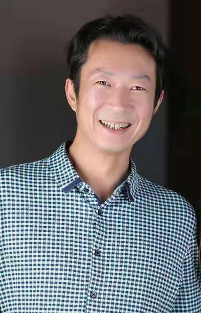 韩晓飞个人照片.jpg