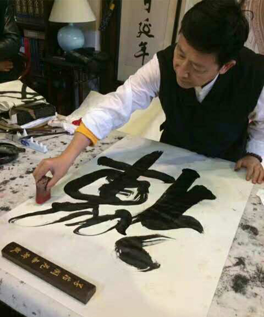 胡建平个人照片.jpg