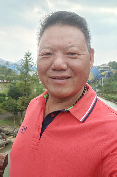 陈建新个人照.jpg