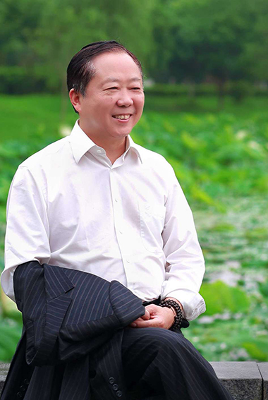 胡兴书个人照片.jpg