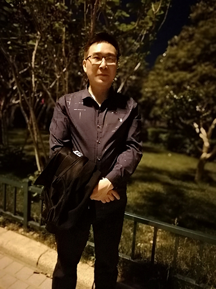 李政华照片.JPG