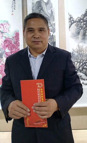 张建华个人照片.jpg