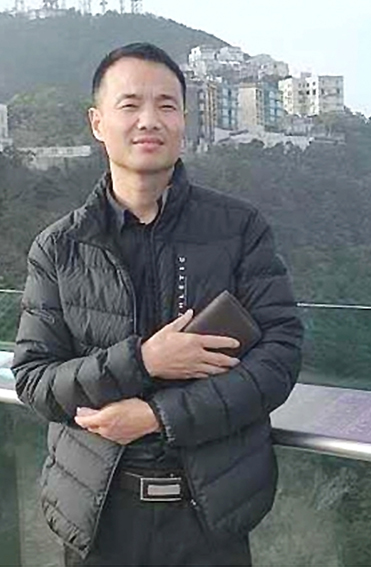 刘楚照个人照片.jpg
