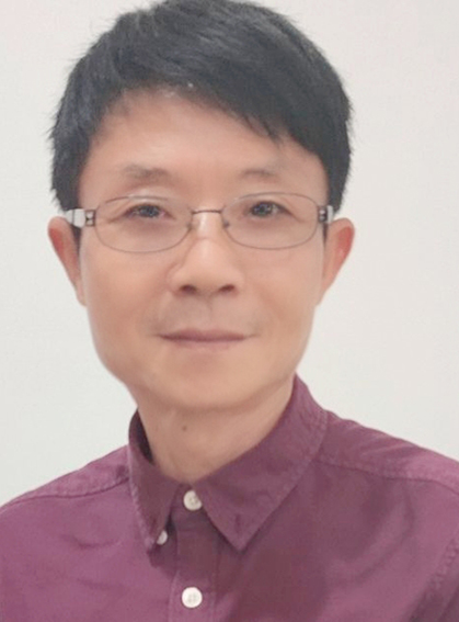 郑朝建个人照片.jpg