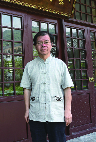 陈财福照片.jpg