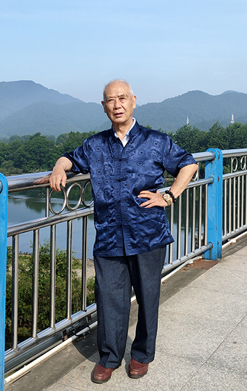 汪振福照片.jpg