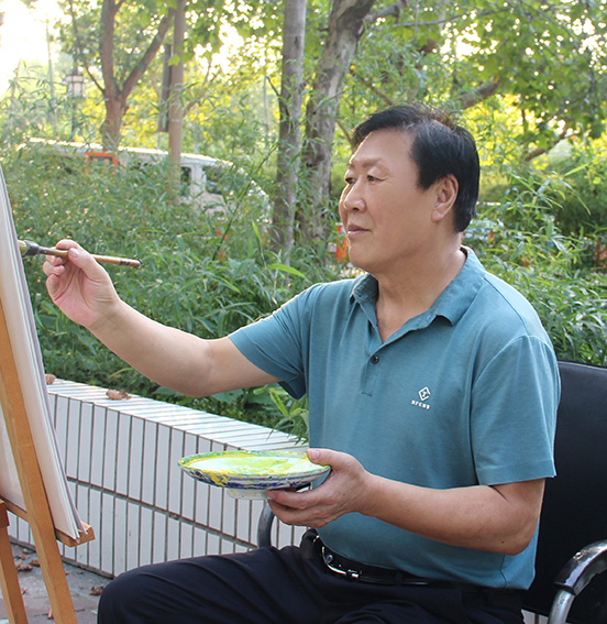 鲁守年照片.jpg