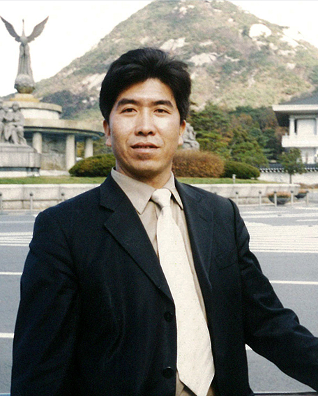 彭泽讯艺术照.jpg