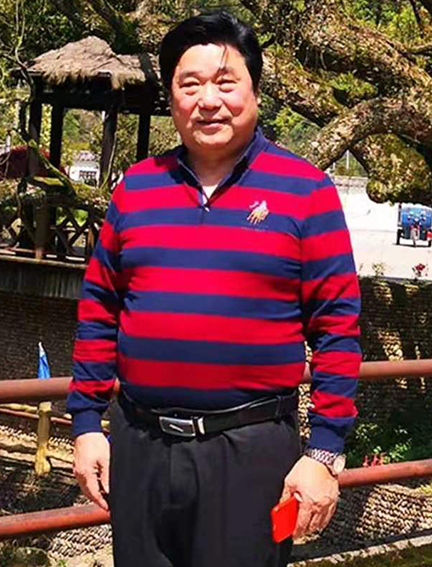 单耀宗艺术照.jpg