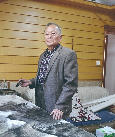 沈志斌个人照片.jpg