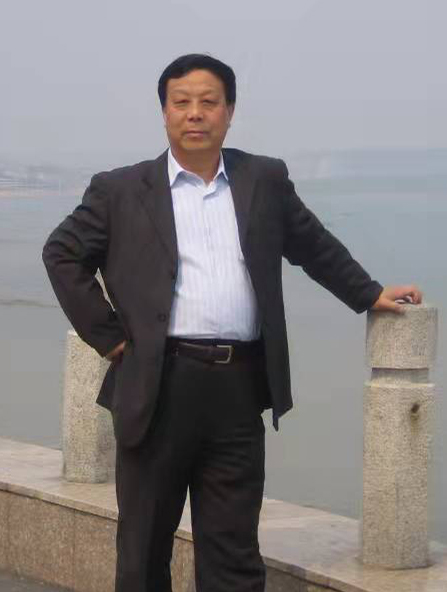 陈传琦.jpg