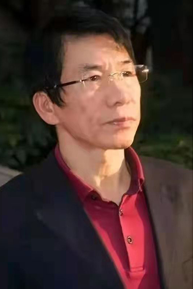 余少泉个人照片.jpg