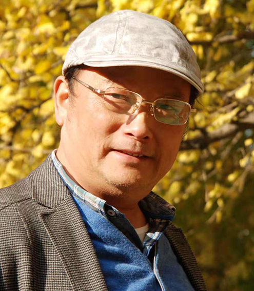 邓鸣湖个人照.jpg