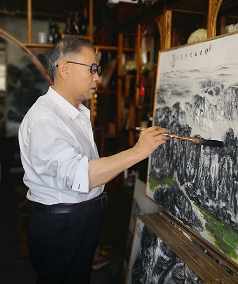张向宏个人照.jpg