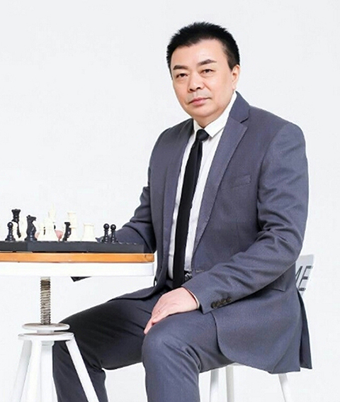 杨卫凡艺术照.jpg