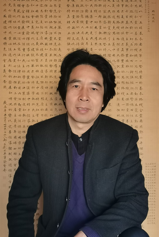 郑和新个人照.jpg