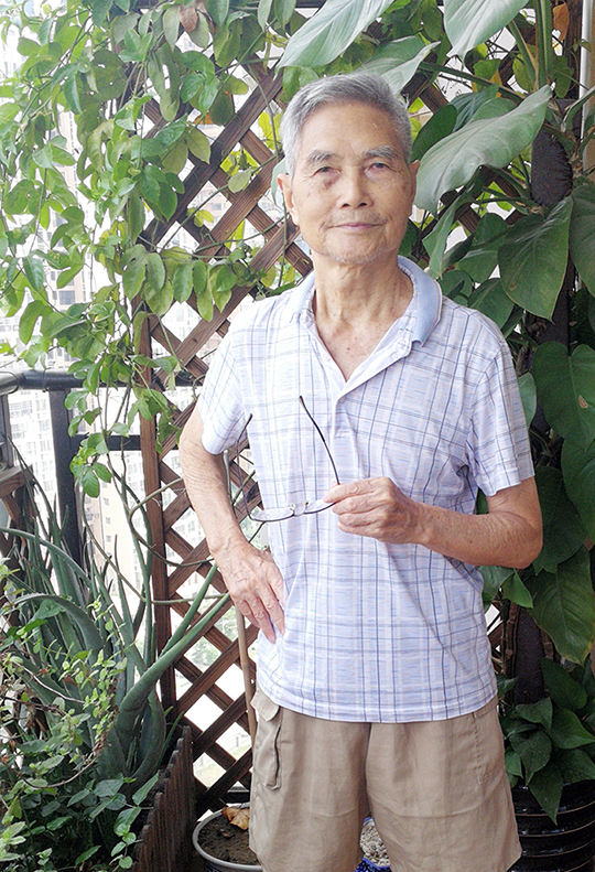 周宏镐个人照片.jpg