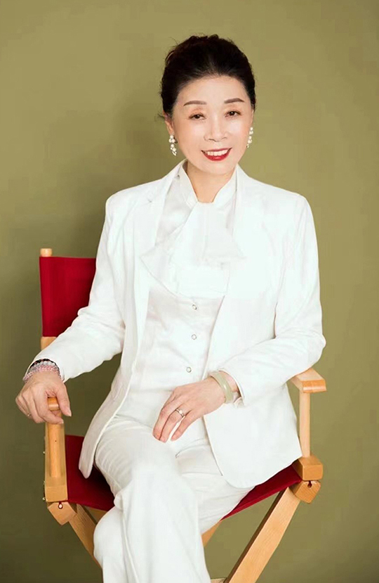 李亚芬.jpg